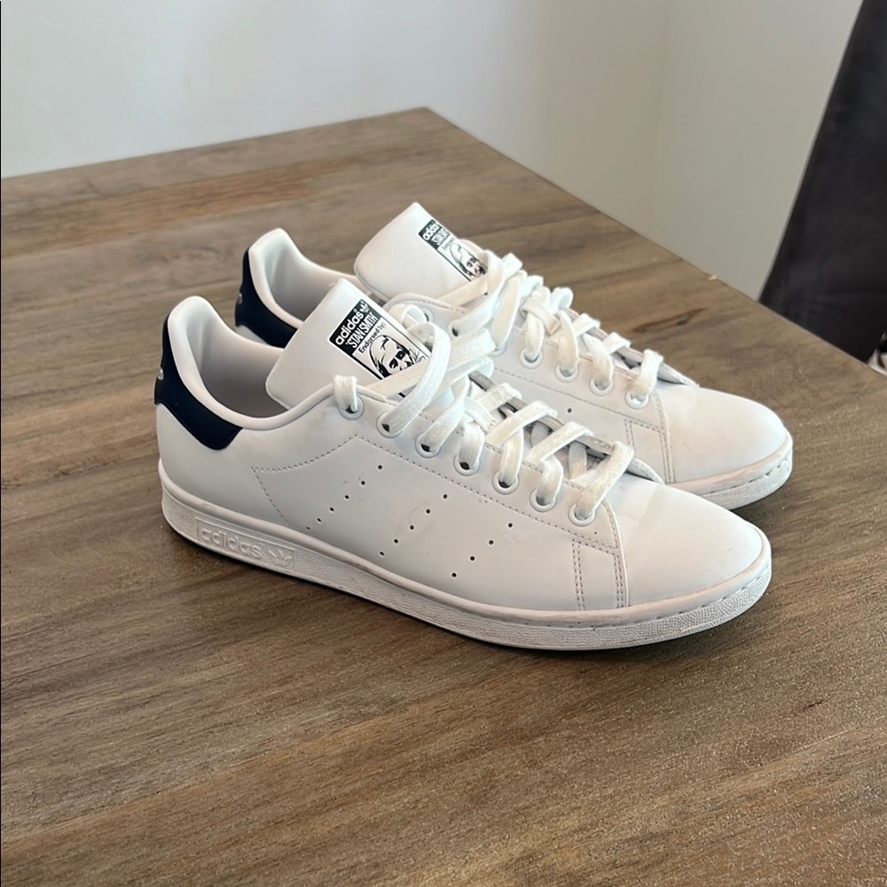 Adidas Men's Stan Smith White and Navy Blue Sneakers